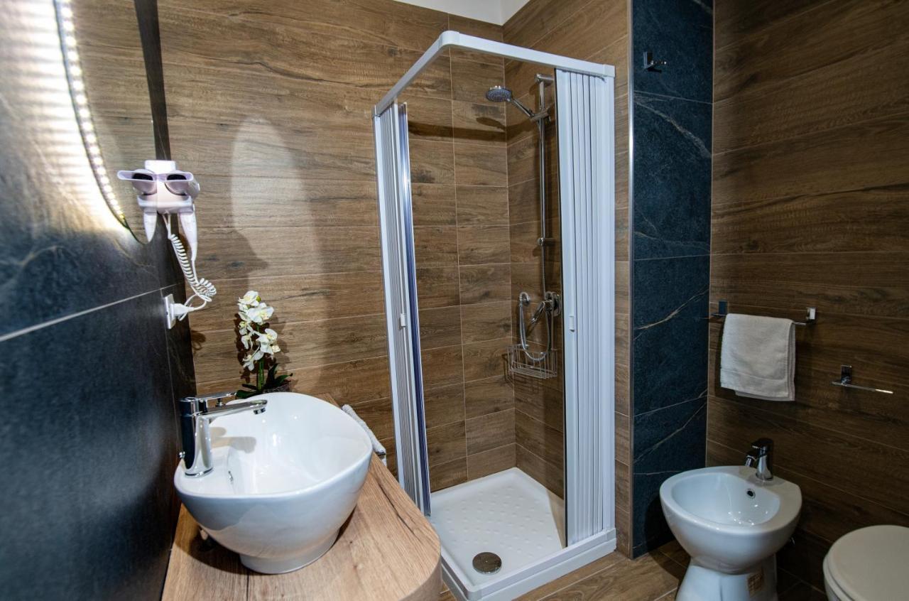 Bed and Breakfast Vivi A Napoli Экстерьер фото